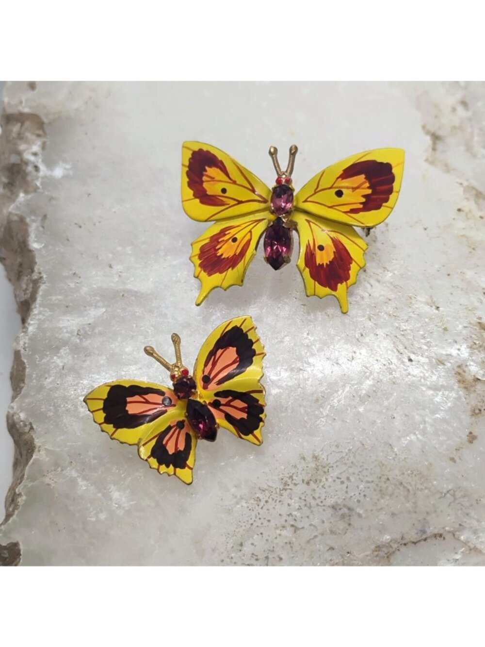 Vintage Czechoslovakia Enamel Rhinestone Butterfly Brooch Set Yellow Orange - Picture 5 of 9